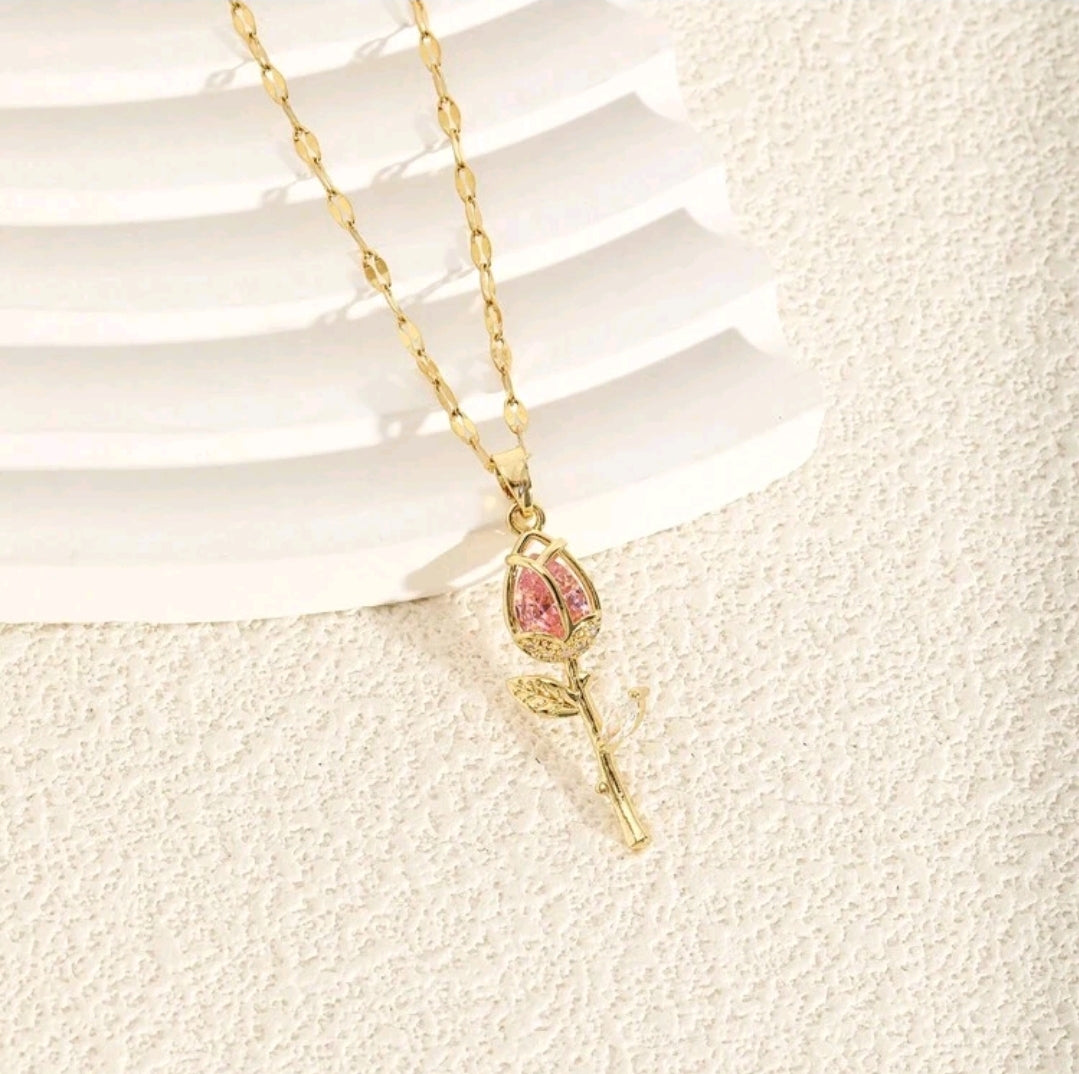 Rose pendant necklace