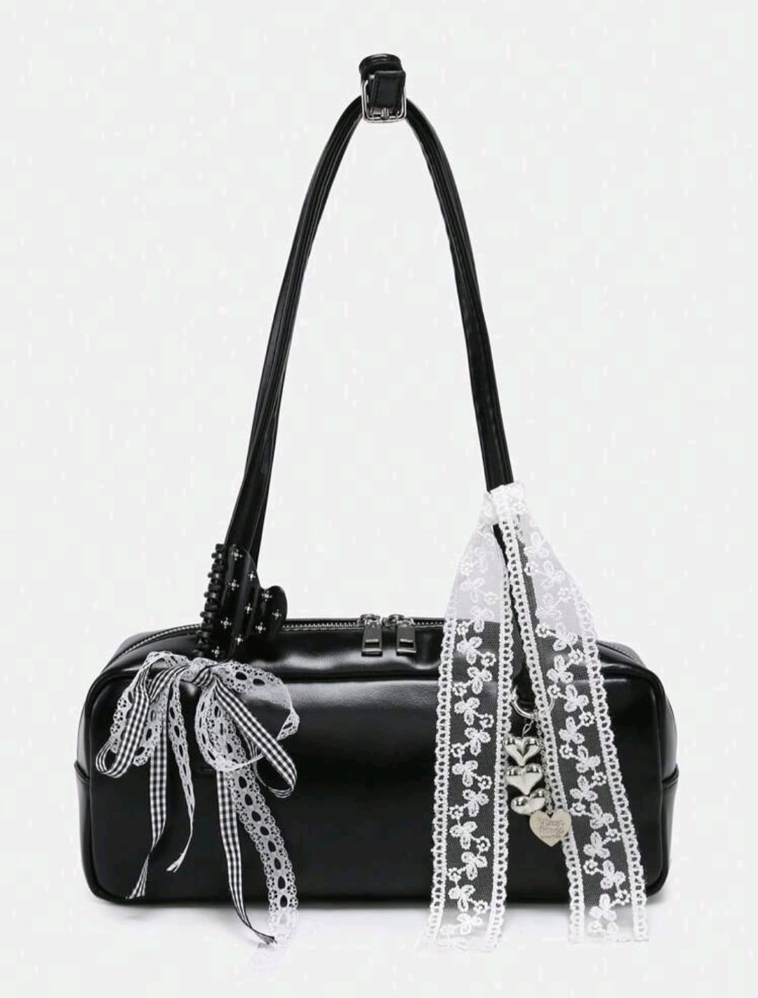 Bag with ribbon details