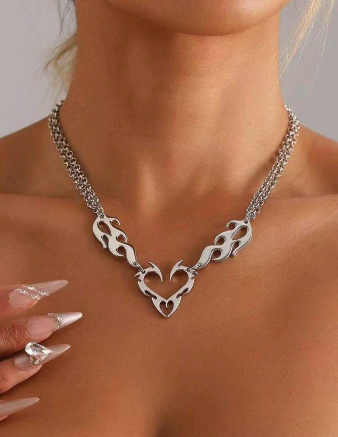 Silver flame detail necklace