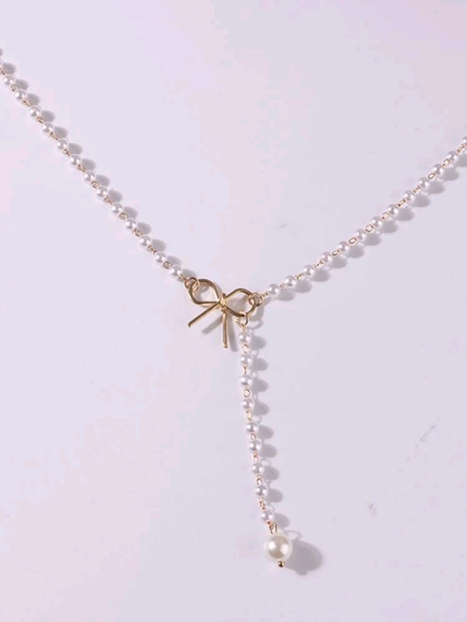 Pearl bow necklace