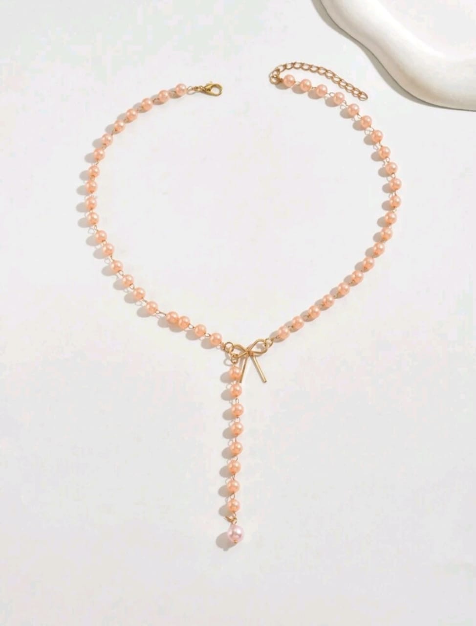 Pearl bow necklace