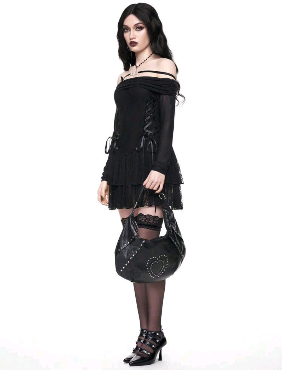 Heart detail black bag