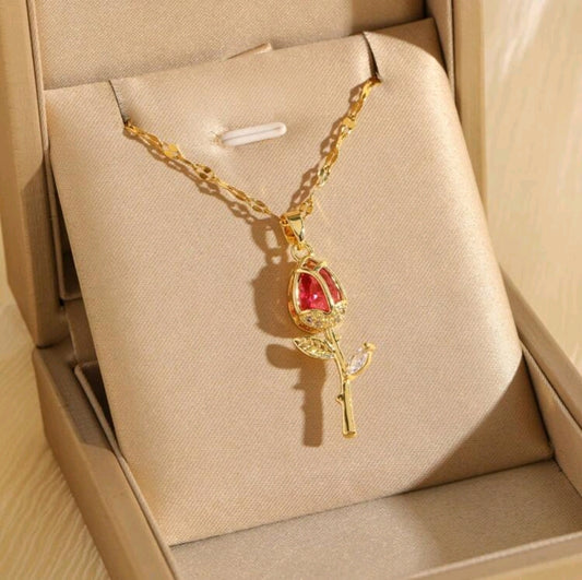 Rose pendant necklace