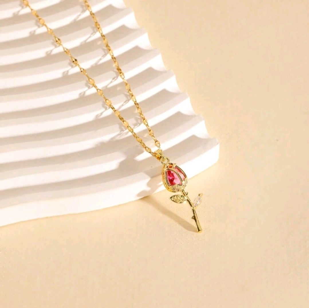 Rose pendant necklace