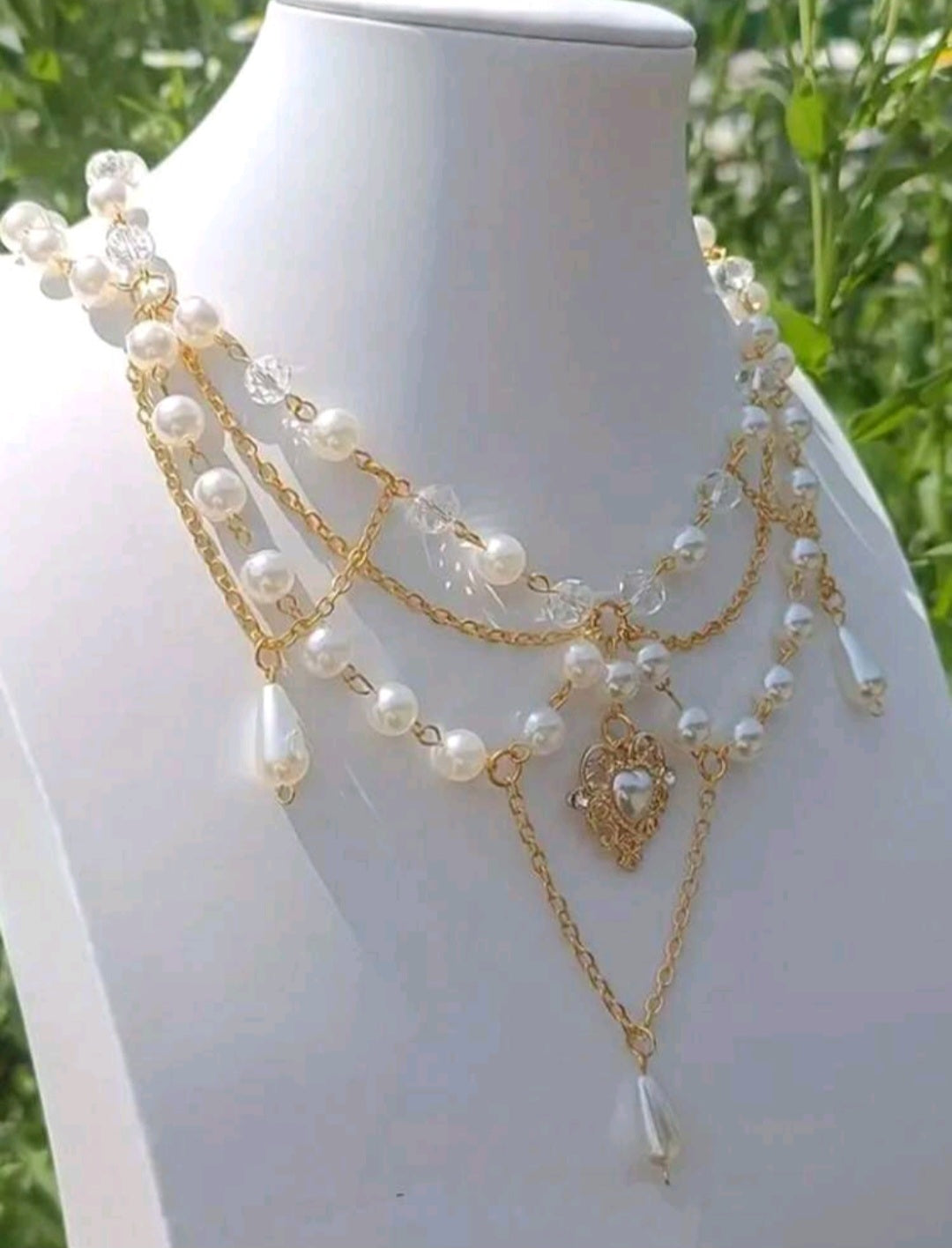 Pearl layered heart detail necklace