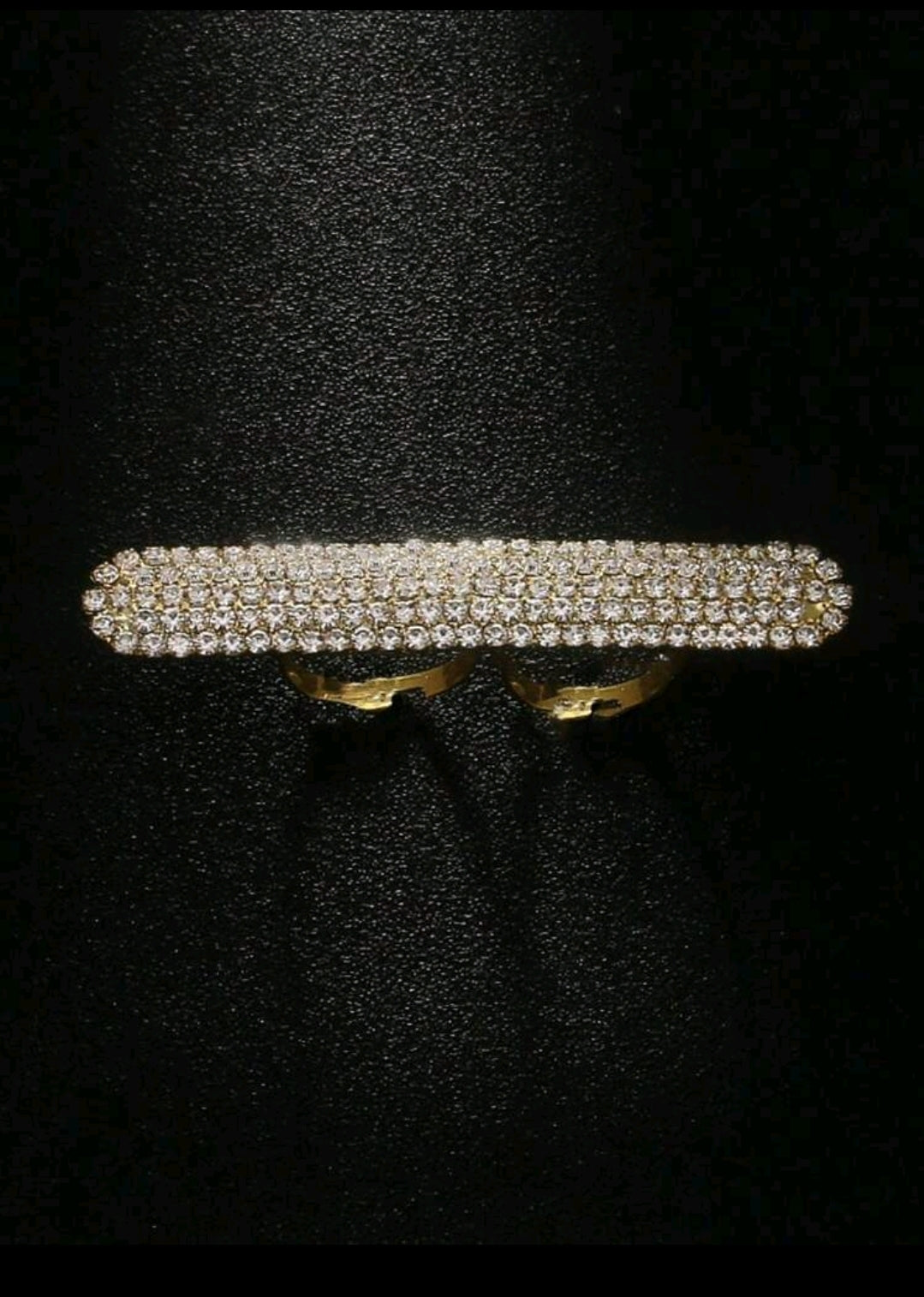 Rhinestone linked ring in gold