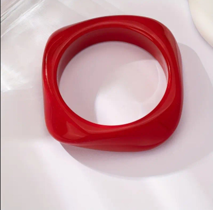 Resin bangle