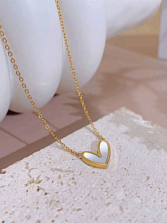 White heart necklace