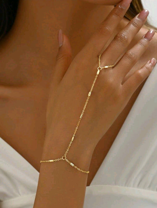 Minimalist hand chain