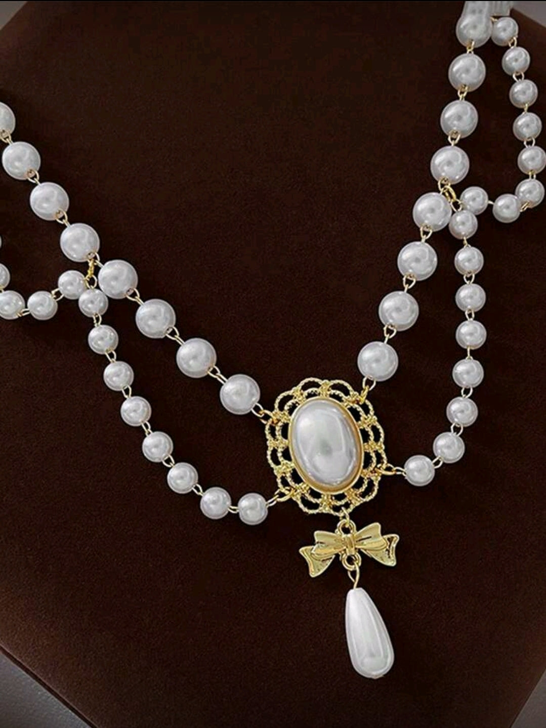 Pearl Beaded layered necklace