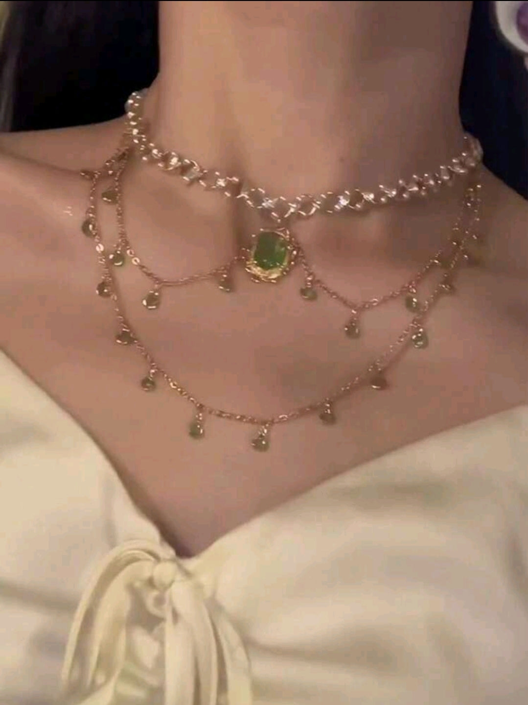 Green layered necklace
