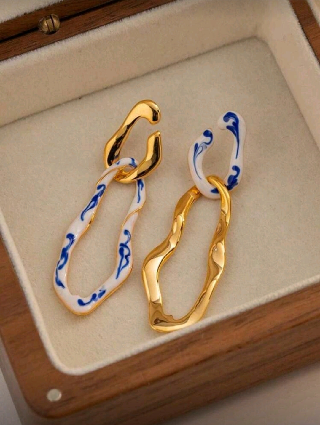 Irregular earrings