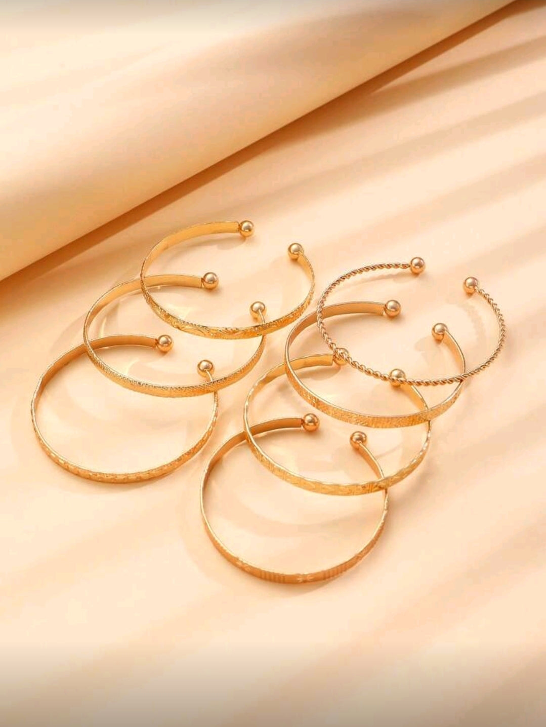 7pcs Golden bangles set