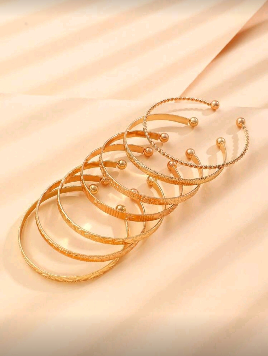 7pcs Golden bangles set