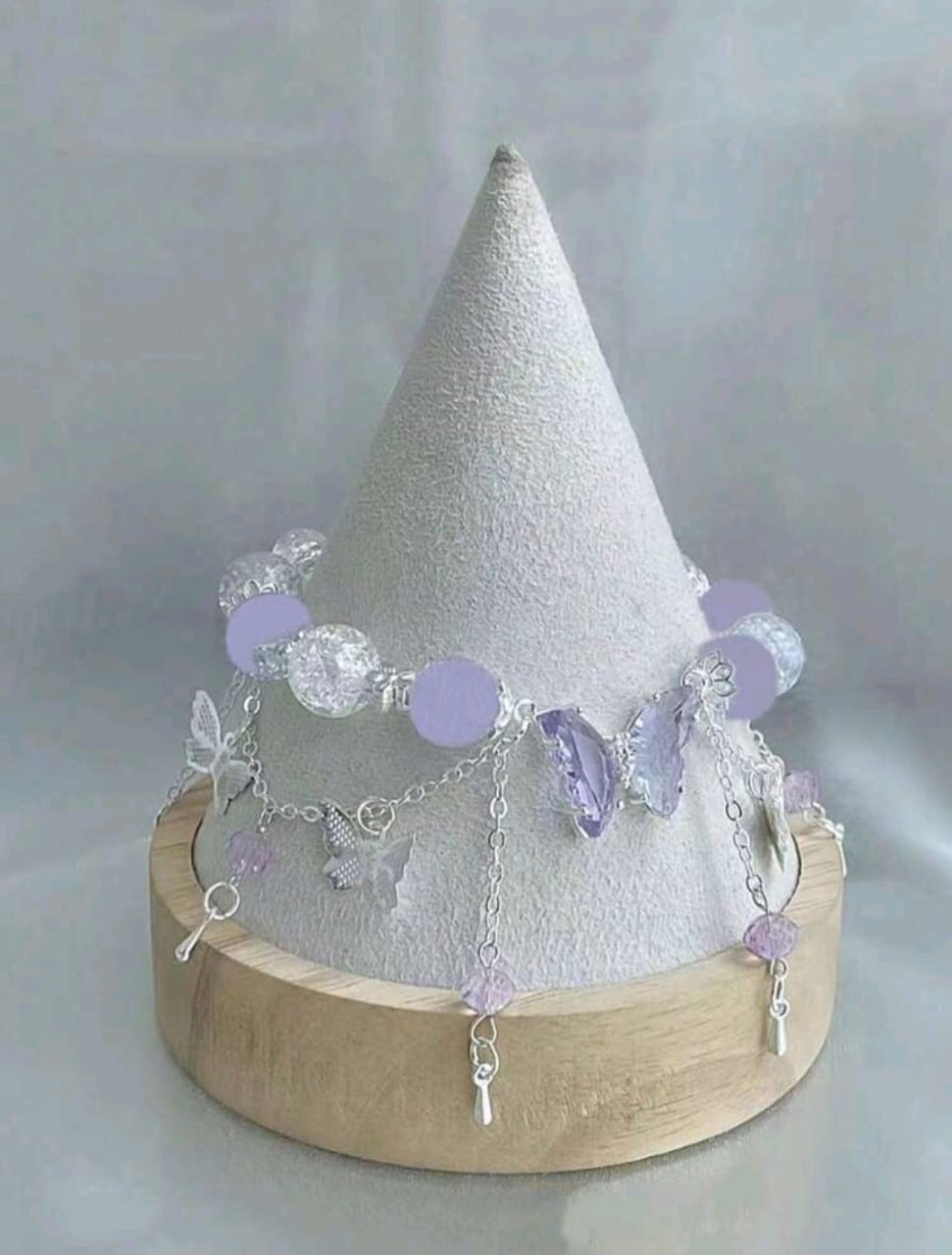 Purple and white beaded bracelet