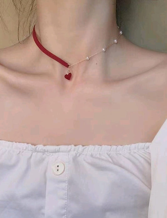 Asymmetrical heart necklace