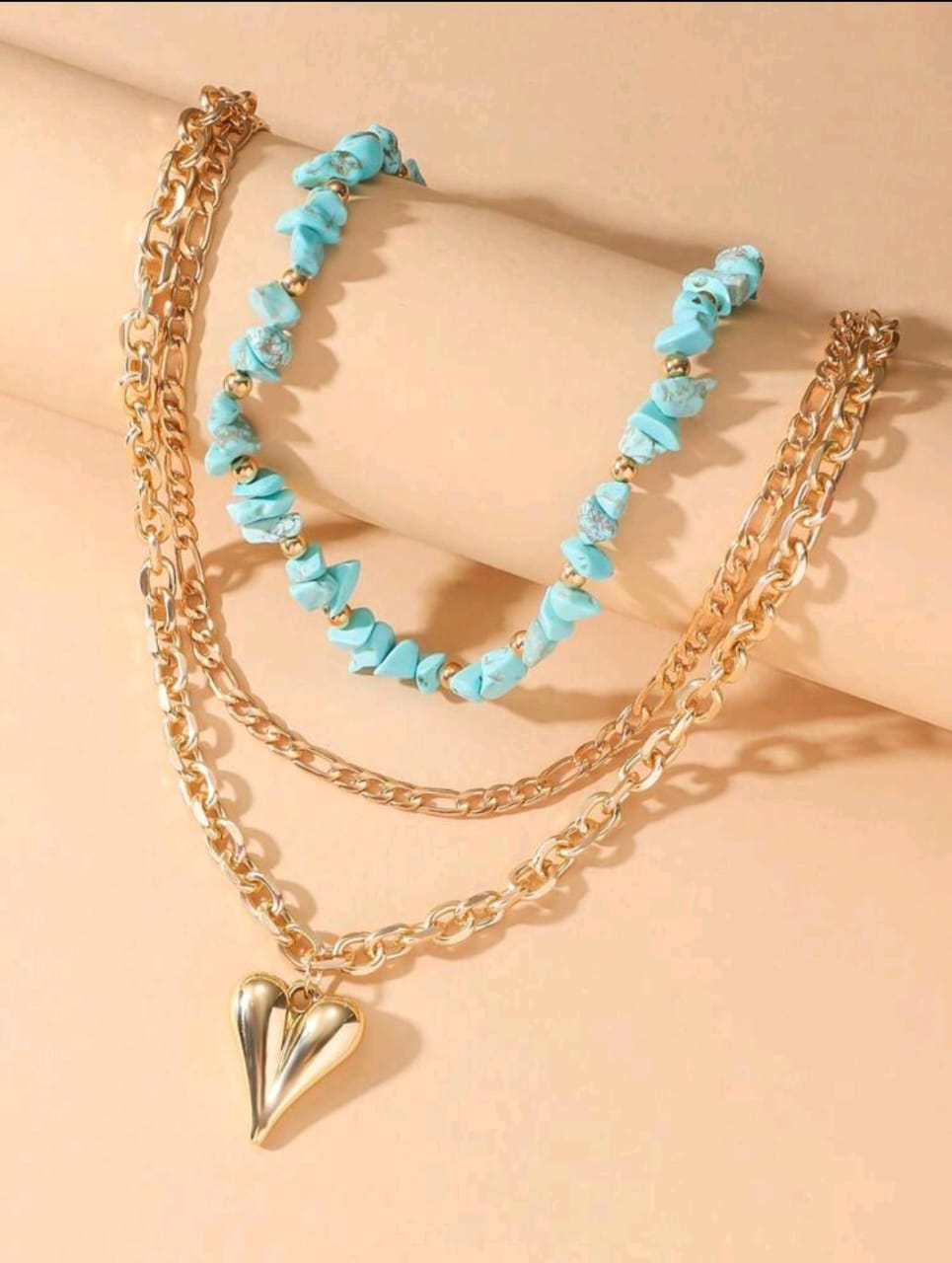 Triple layered necklace