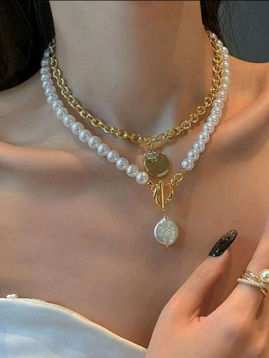 Pearl layered necklace