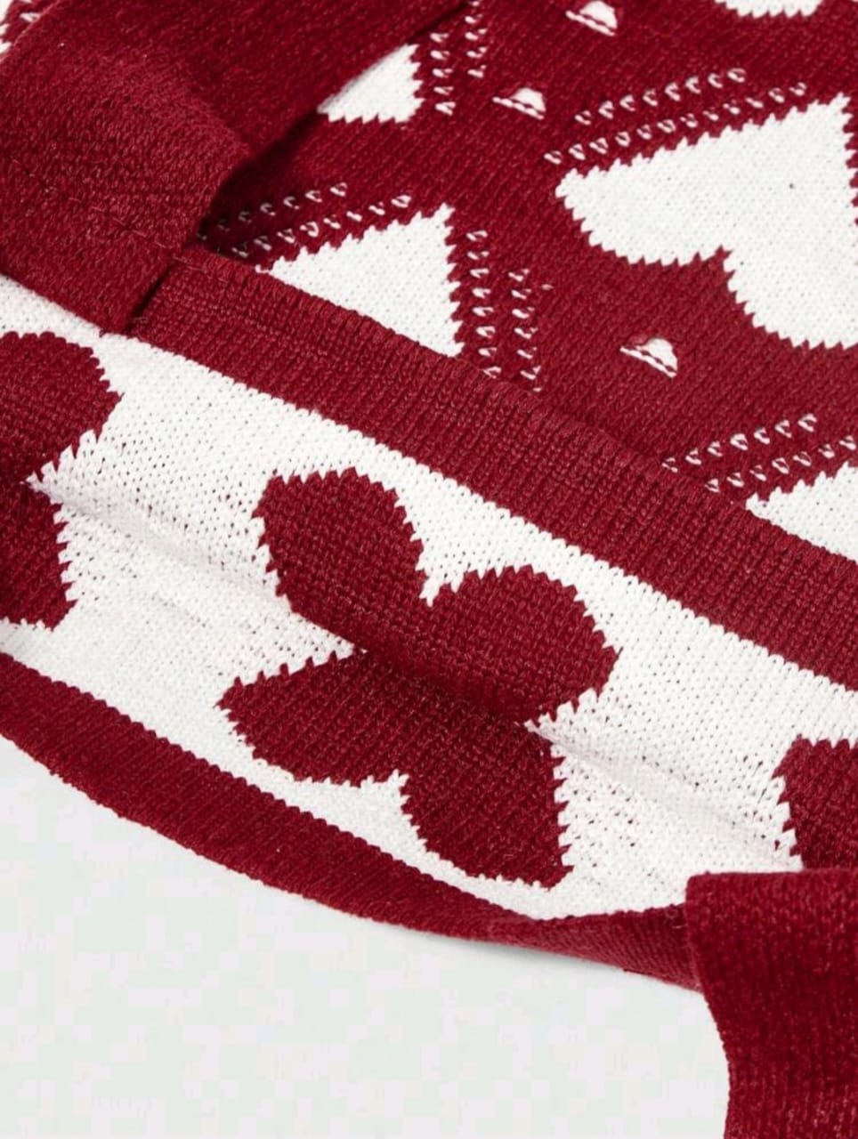 Knitted heart tote bag