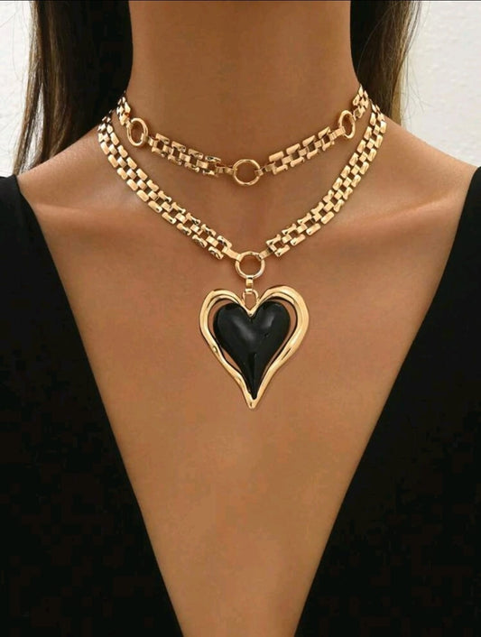 Black heart chain detail necklace
